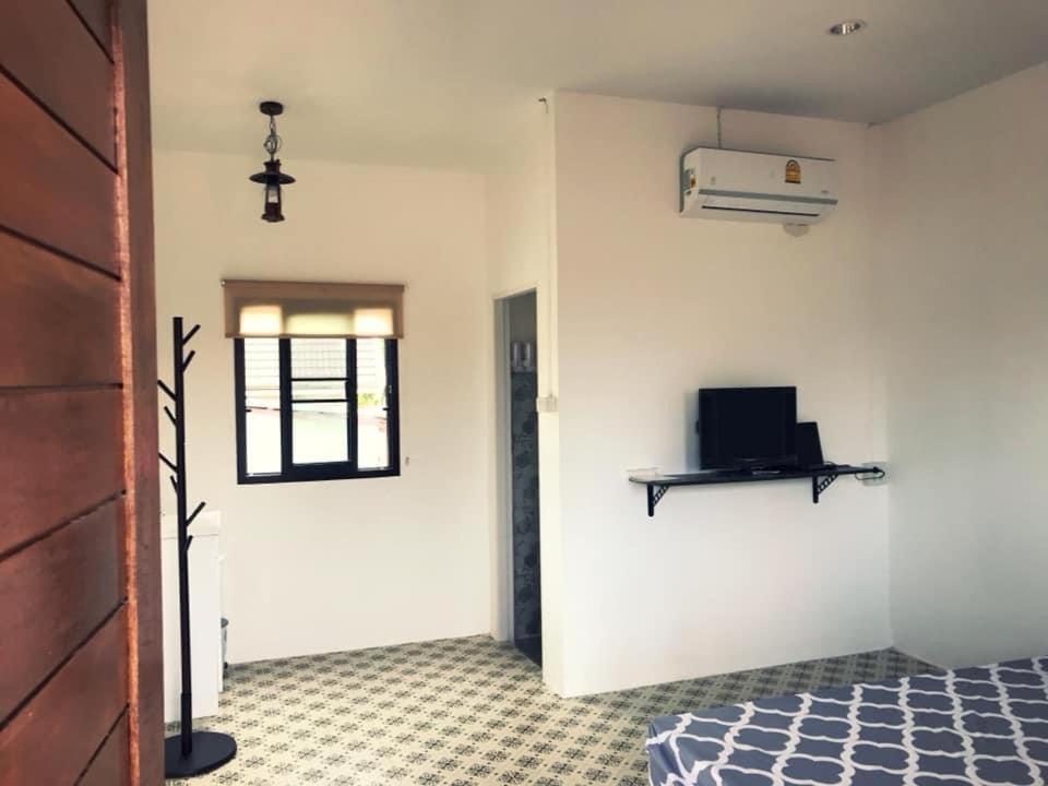 プラチュワップキーリーカン Grandmabalcony Bed & Breakfast エクステリア 写真